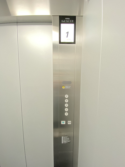 ＫＡＺ－ＢＬＤ　エレベーター 1